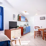 Anima Blue - Zf Hvar Apartman *